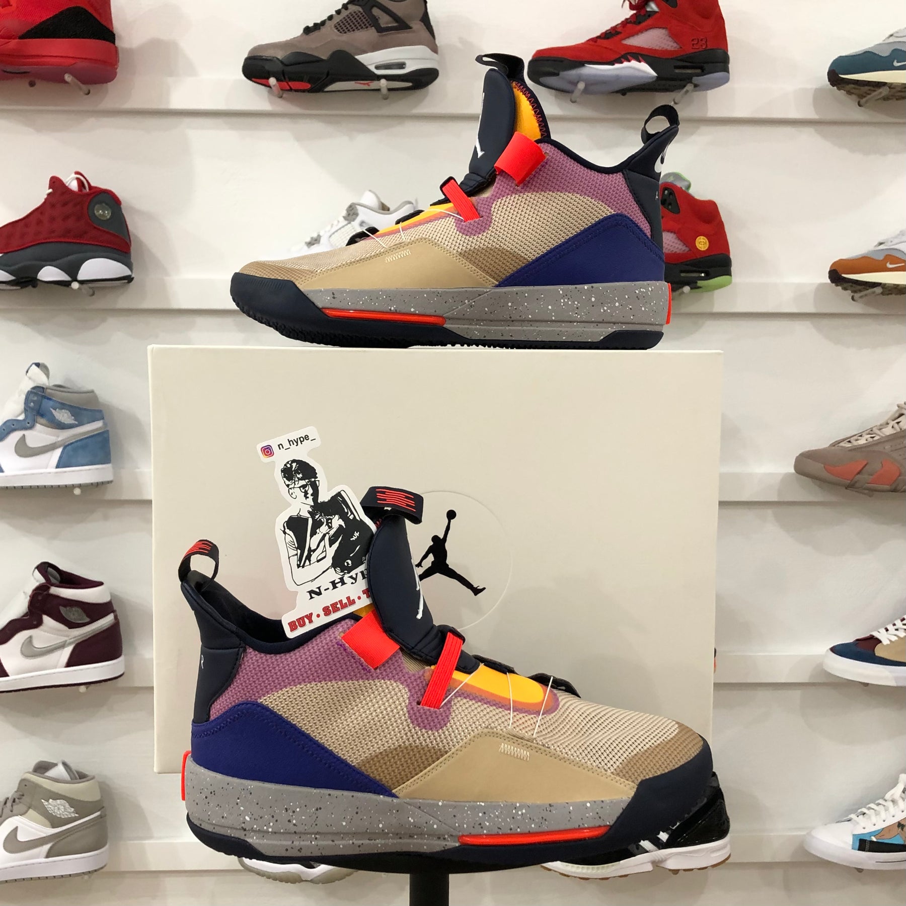 Jordan XXXIII Visible Utility AQ8830 200 N Hype