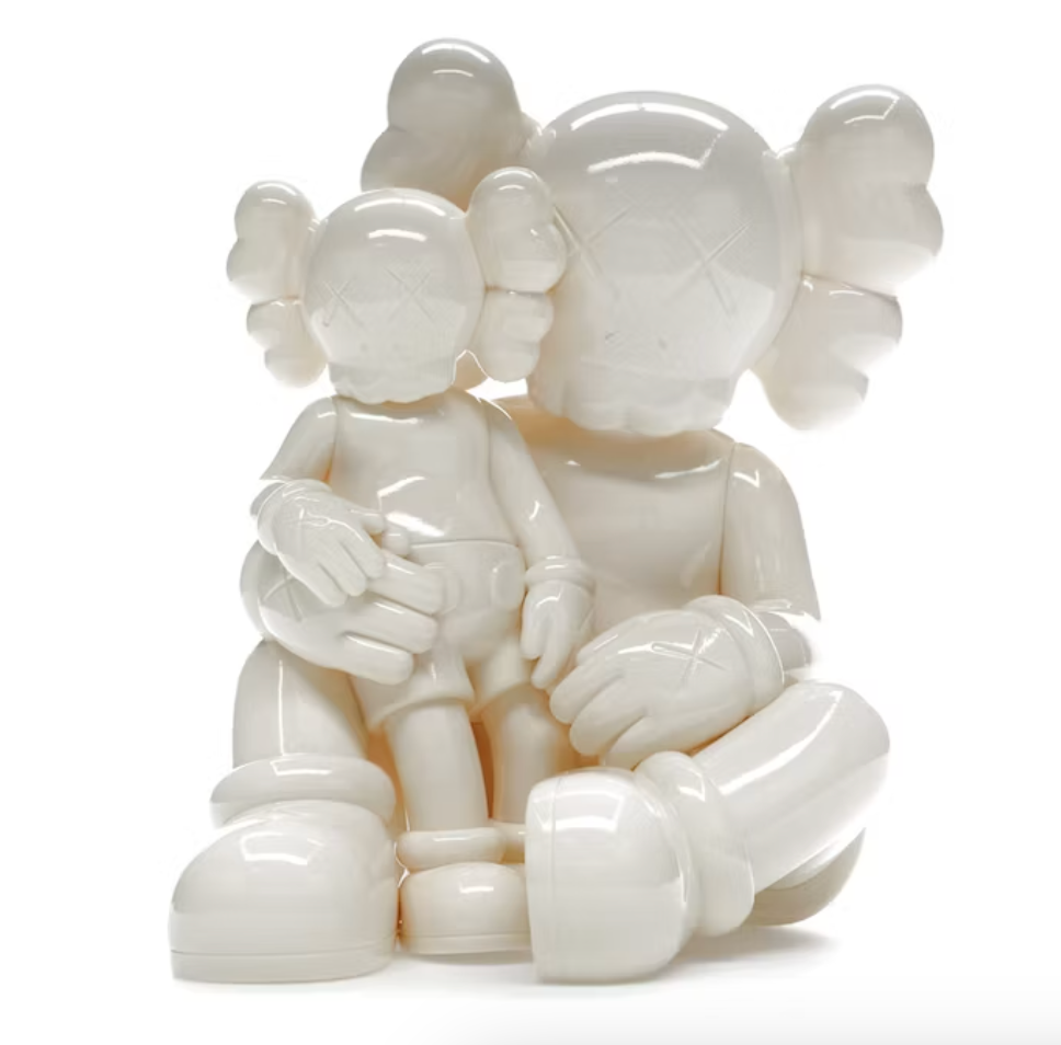 KAWS Holiday Changbai Mountain Vinyl Figure Snowy White front Lodz Polska