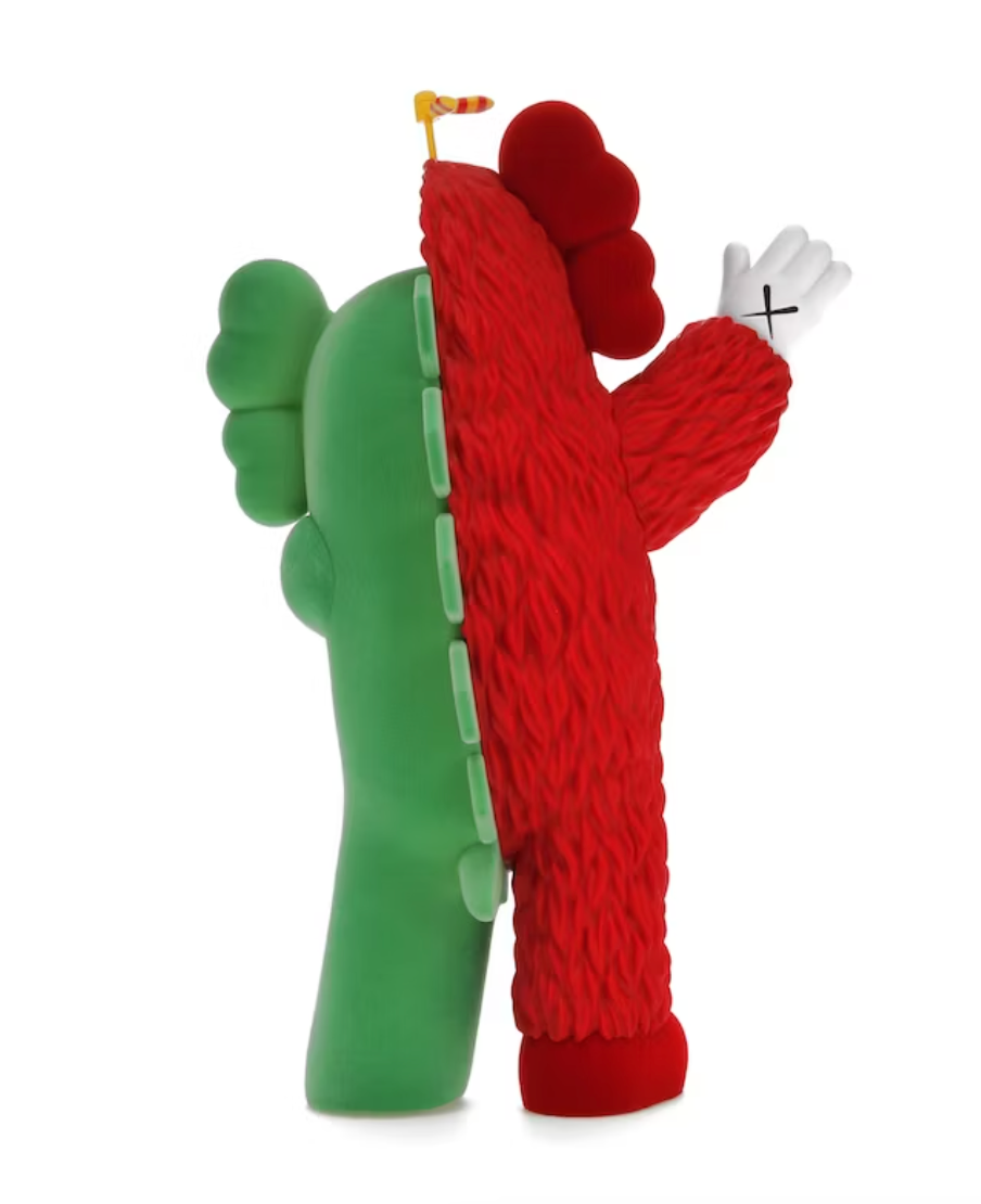 KAWS KACHAMUKKU Vinyl Figure Green/Red Showroom NHype Lodz Polska 2