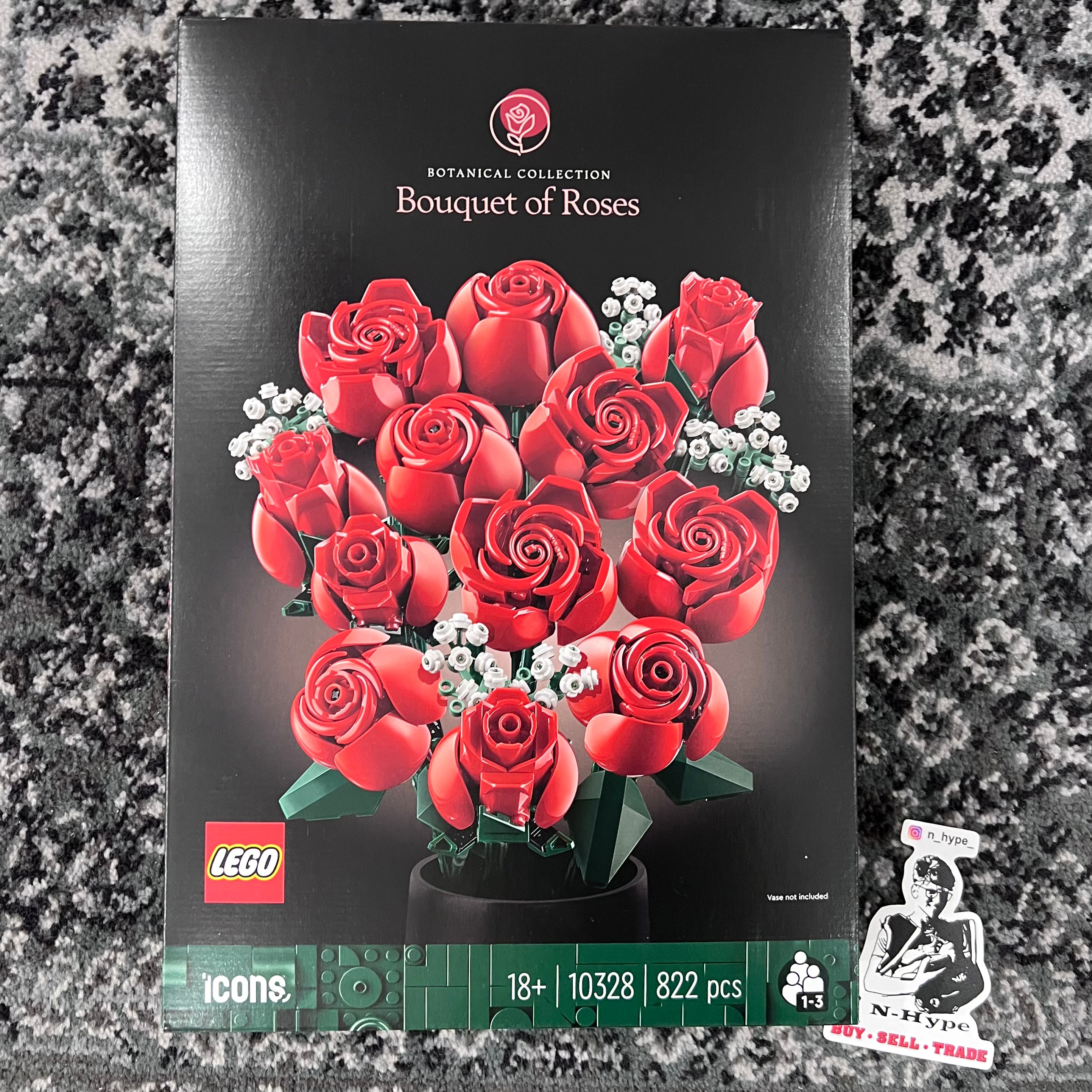LEGO Bouquet of Roses - Botanical Collection 10328' Showroom NHype Lodz Polska 3