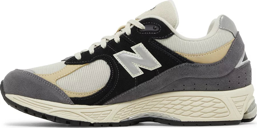 New Balance 2002R Magnet Sandstone