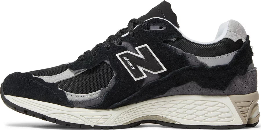 New Balance 2002R Protection Pack Black Grey