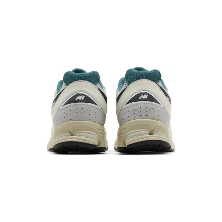 New Balance 2002R Vintage Teal Pouch