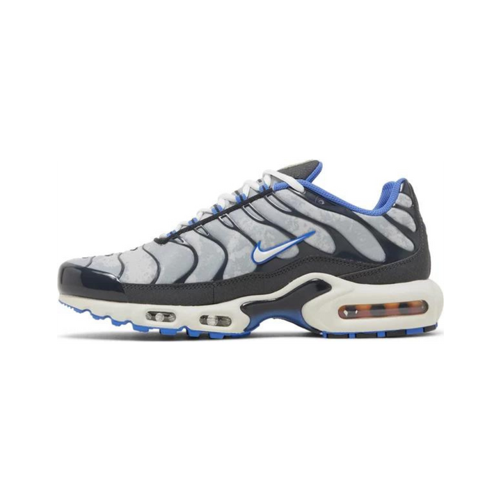 Nike Air Max Plus Social F.C.