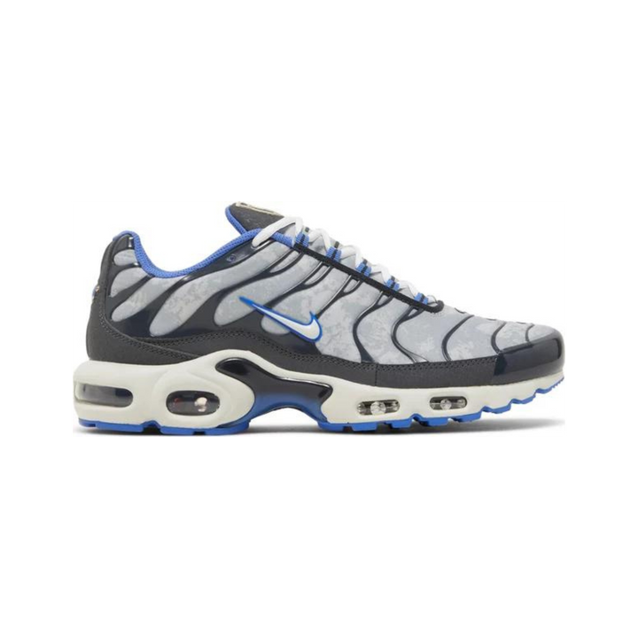 Nike Air Max Plus Social F.C.