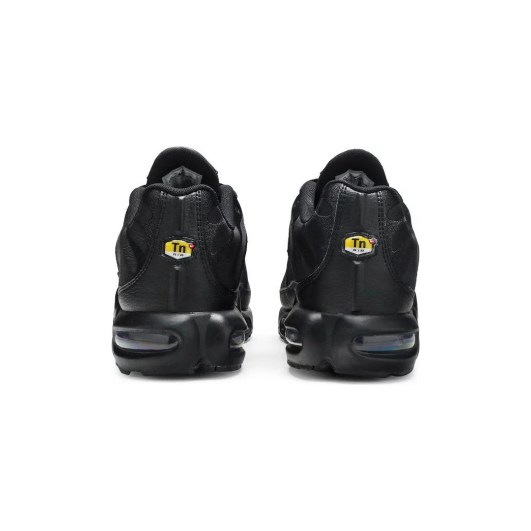 Nike tn triple black leather sales