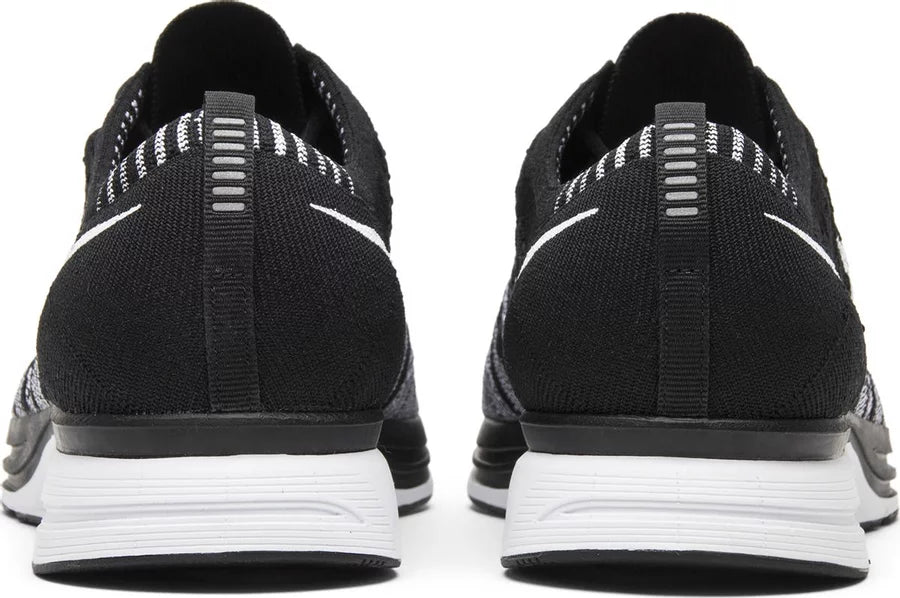 Nike Flyknit Trainer Oreo