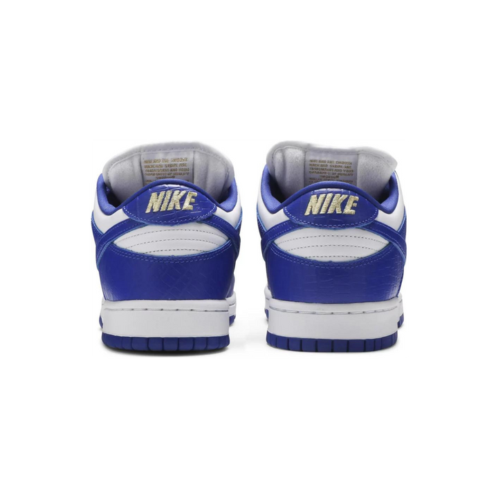 Nike SB Dunk Low Supreme Stars Hyper Royal (2021)