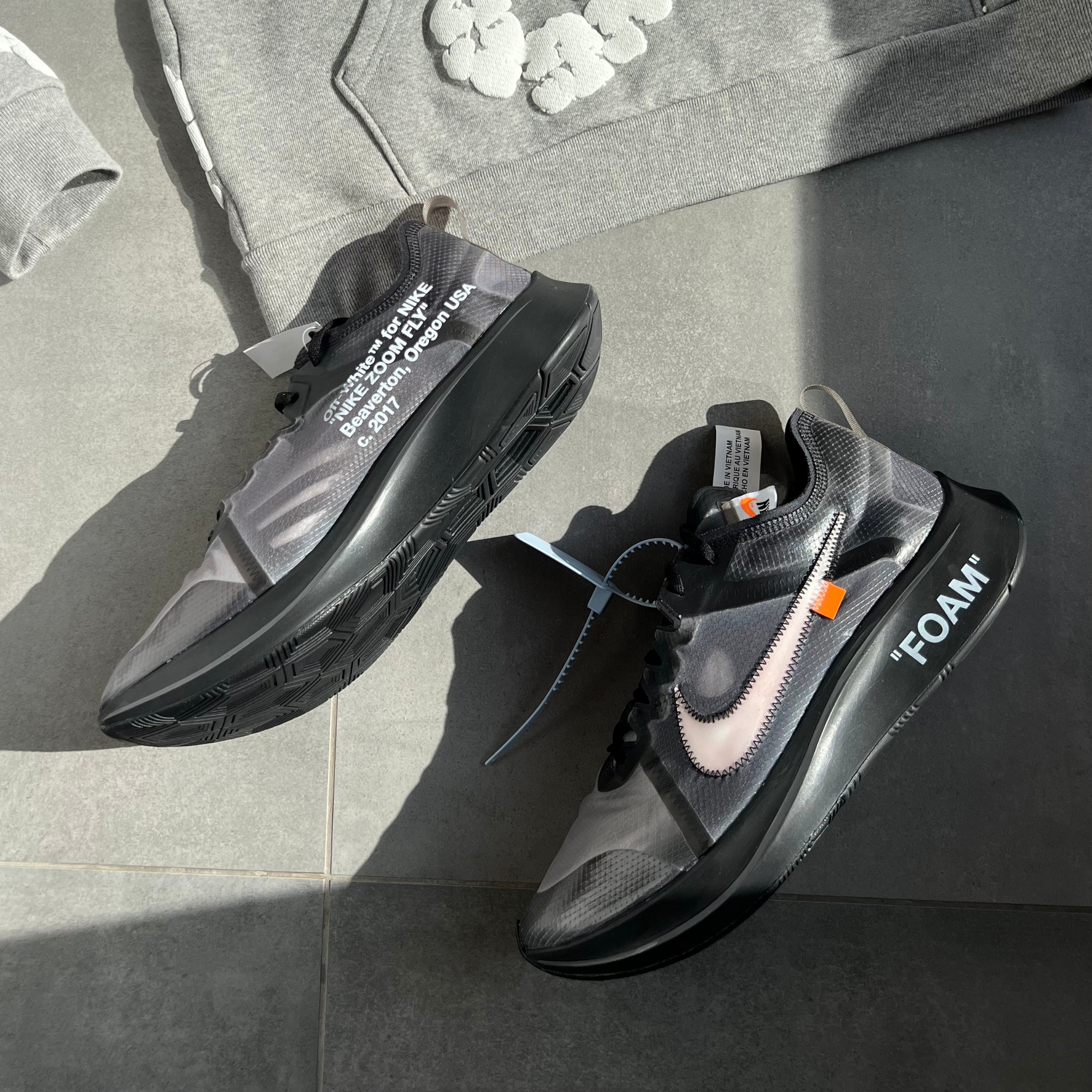 Nike Zoom Fly Off-White Black Silver
