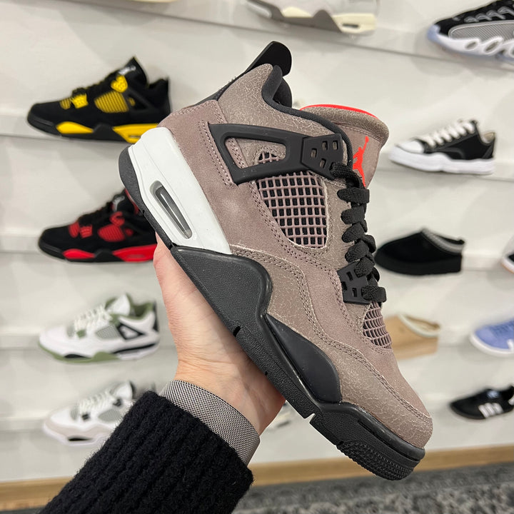 Nike Air Jordan 4 Retro Taupe Brown Showroom NHype Lodz Polska