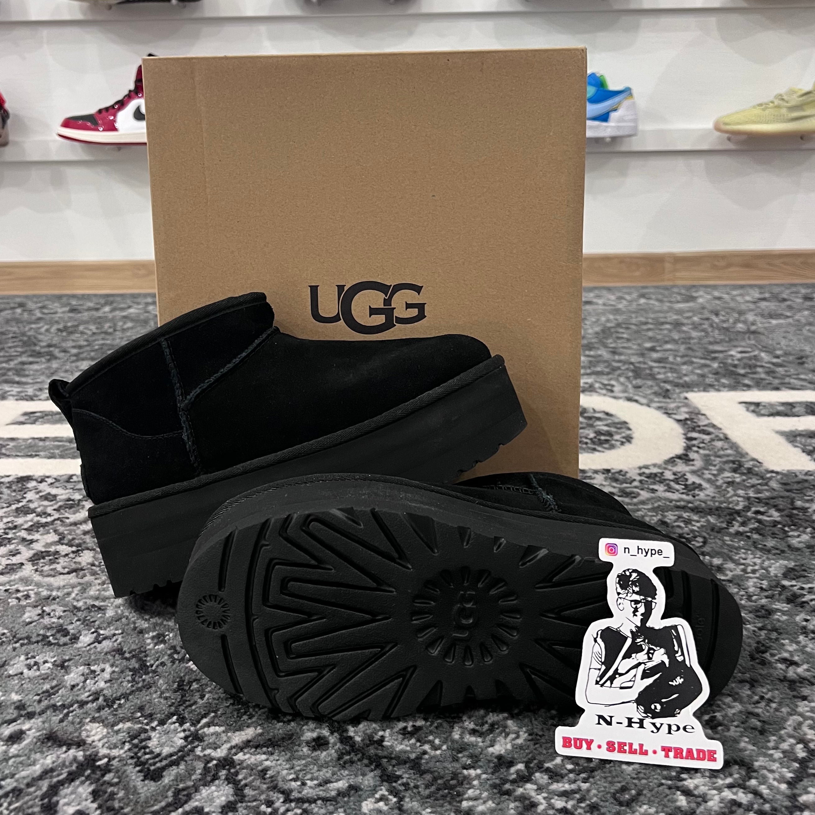 UGG Classic Ultra Mini Platform Boot Black (Women's) Showroom NHype Lodz Polska 2