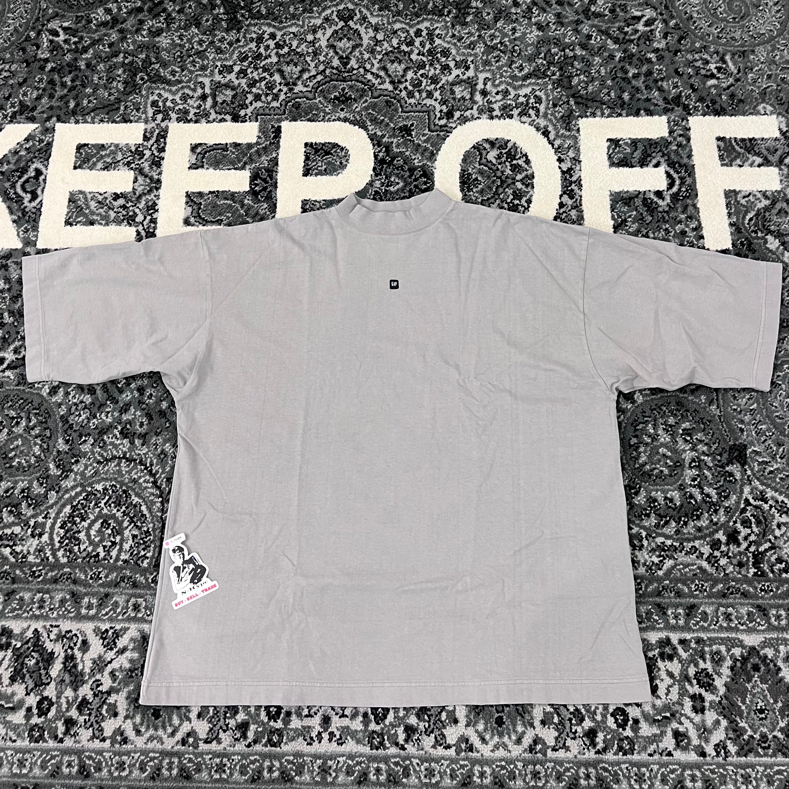 Yeezy Gap Engineered by Balenciaga T-Shirt 3/4 Dark Grey Showroom NHype Lodz Polska 2