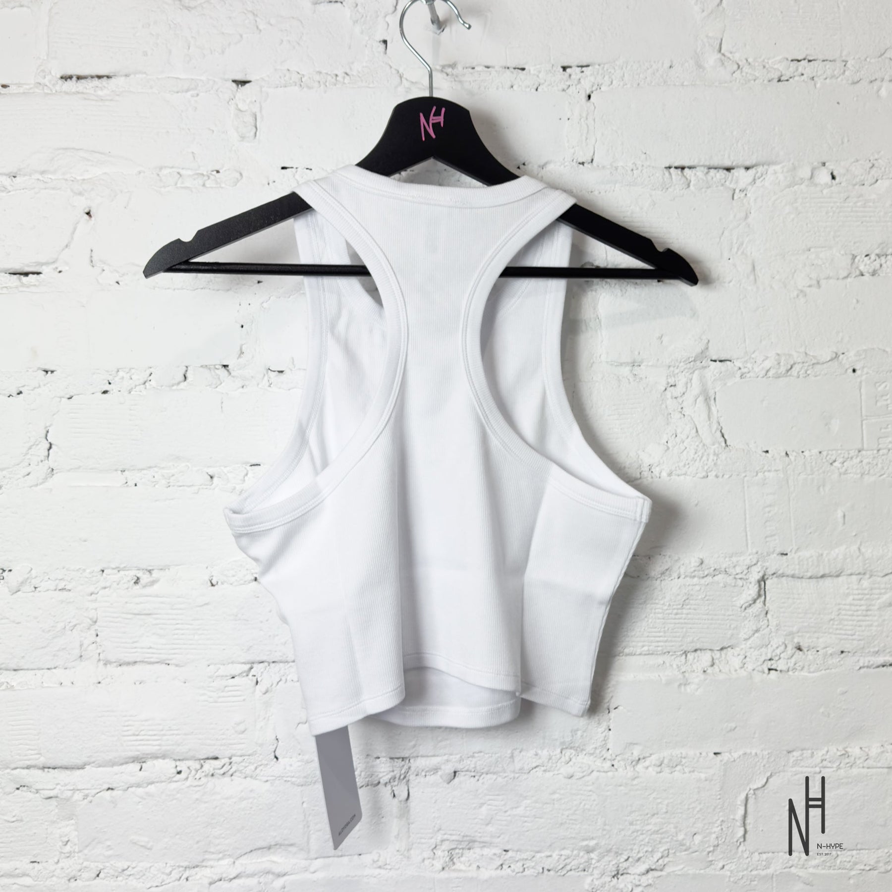 Alo Yoga Aspire Tank White – Classic and Comfort | N-Hype
