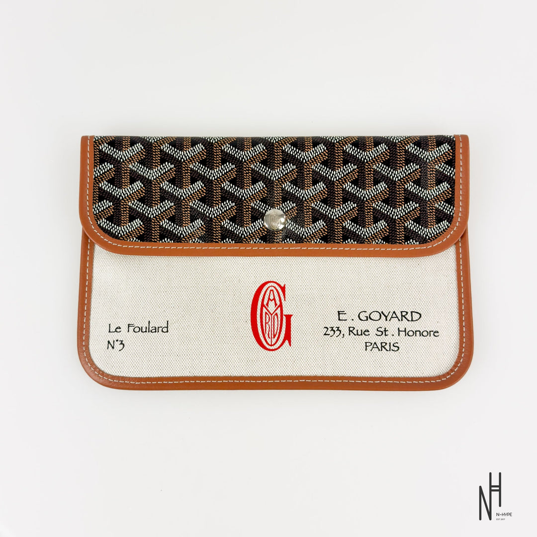 Apaszka Goyard Le Foulard No. 3 N-Hype czarna z logo.