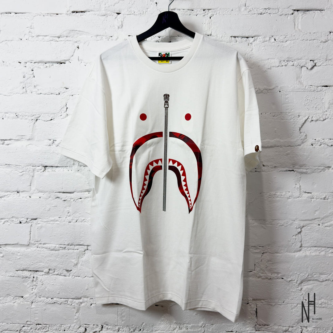 BAPE Color Camo Silver Zip Shark Tee SS23 White Red koszulka męska N-Hype