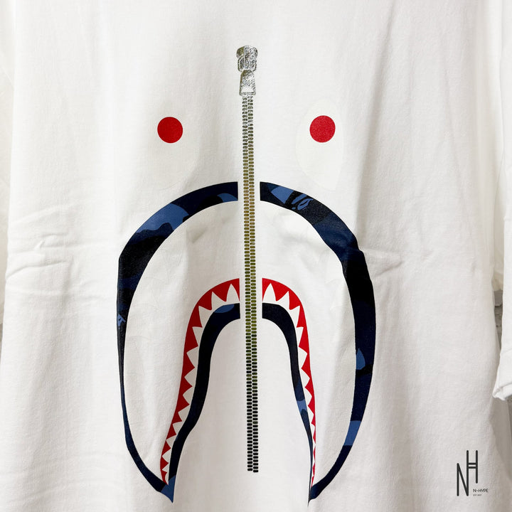 BAPE Color Camo Silver Zip Shark Tee SS23 White Navy koszulka męska N-Hype