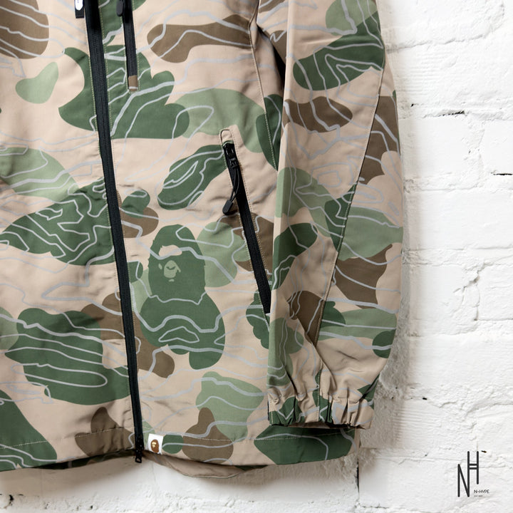 BAPE Layered Line Camo Shell Jacket Beige N-Hype streetwear kurtka marki BAPE.