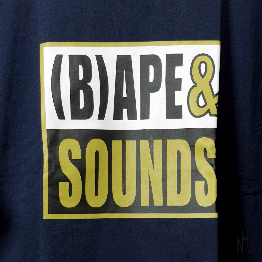 BAPE Sounds Logo Tee Navy t-shirt męski marki BAPE w kolorze granatowym N-Hype