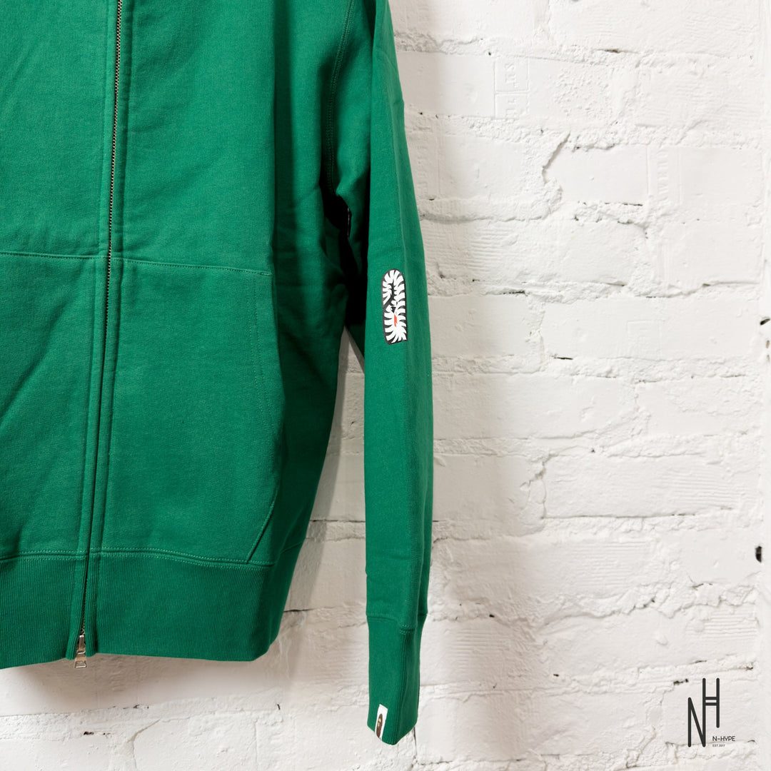 BAPE Tiger Full Zip Hoodie FW23 zielony N-Hype - streetwear bluza z zamkiem full zip.
