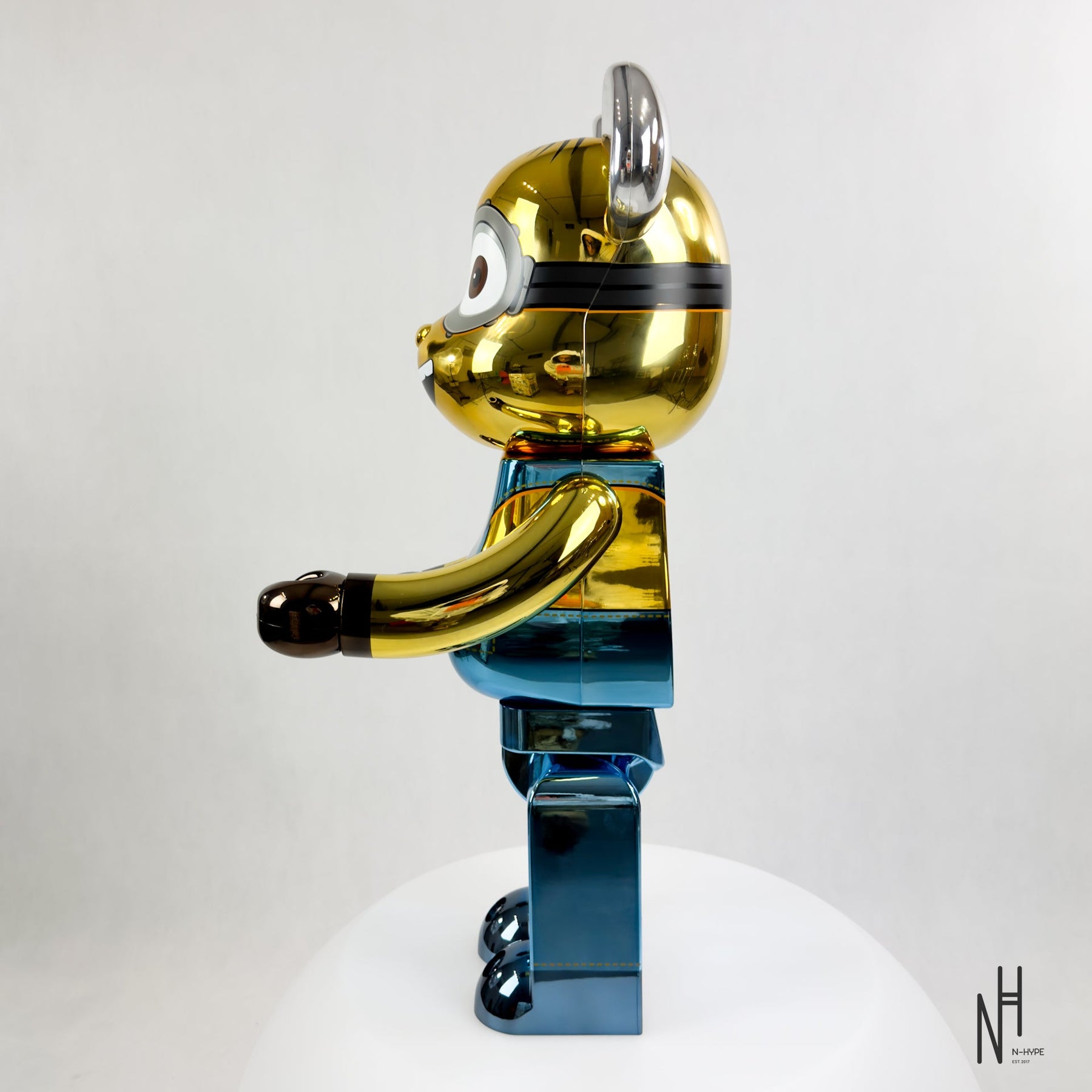 Bearbrick DAVE 1000% CHROME Ver. – Premium Collector's Edition | N