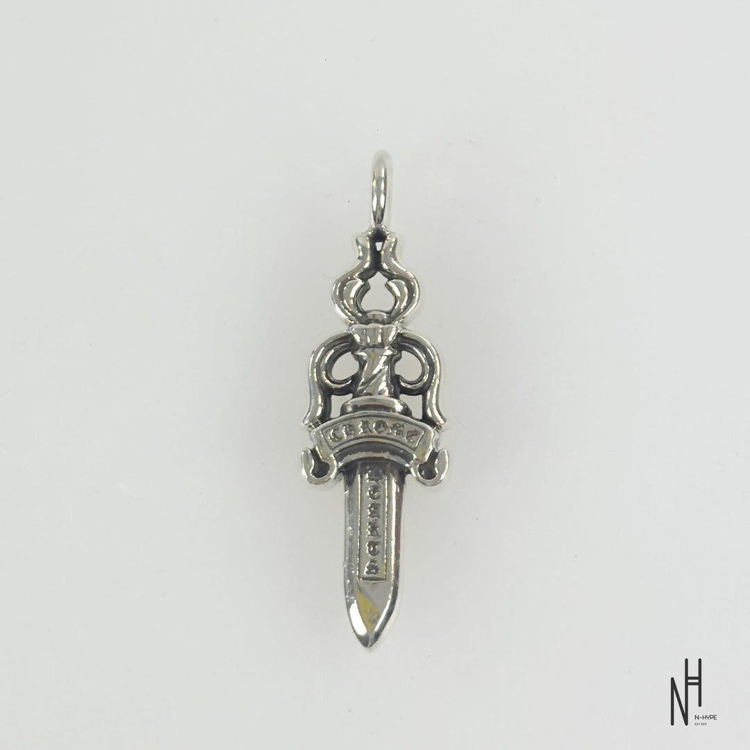 Chrome Hearts Big Dagger Charm Pendant srebrny N-Hype.