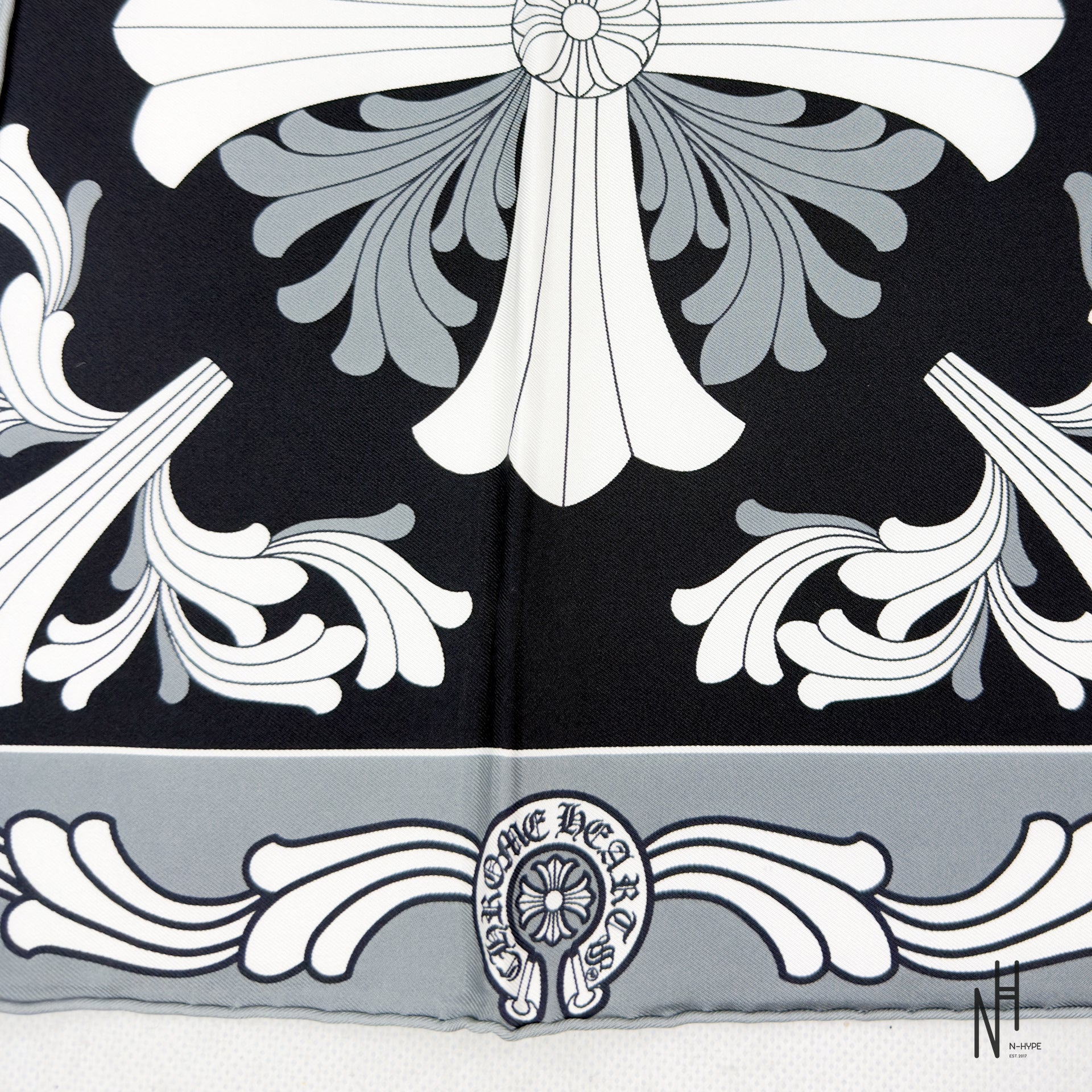 クロムハーツ CEMETERY CROSS SILK SCARF Chrome Hearts Cemetery Cross Silk Scarf / Black | N-Hype