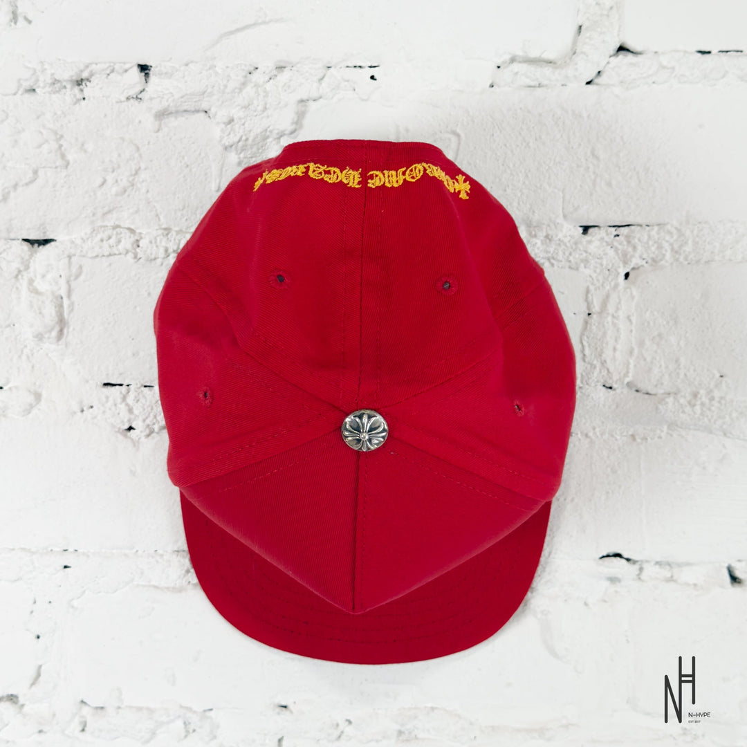 Chrome Hearts CH Red & Gold Logo Trucker Hat czerwony z logo, N-Hype.