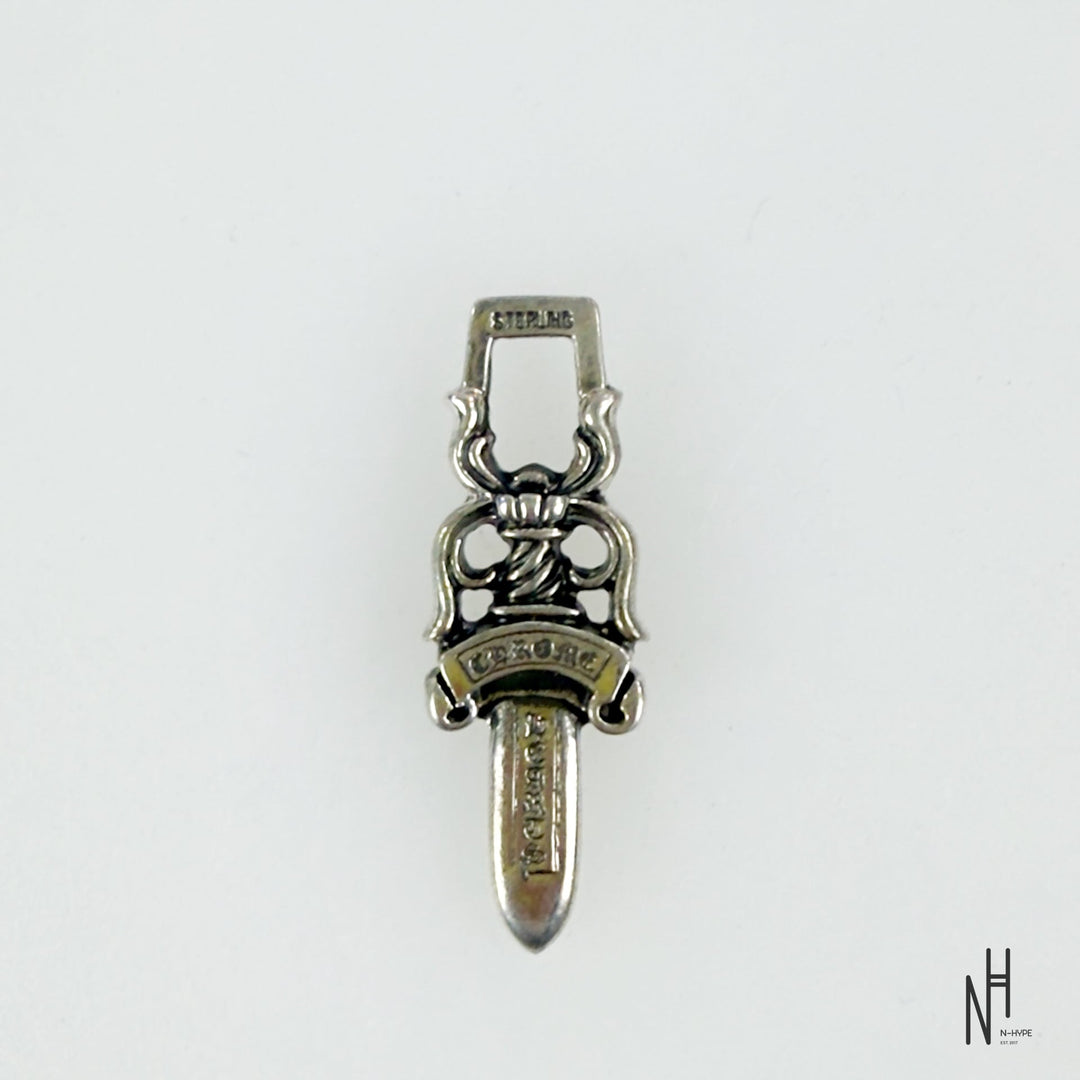 Chrome Hearts Dagger Charm Pendant srebrny naszyjnik N-Hype.