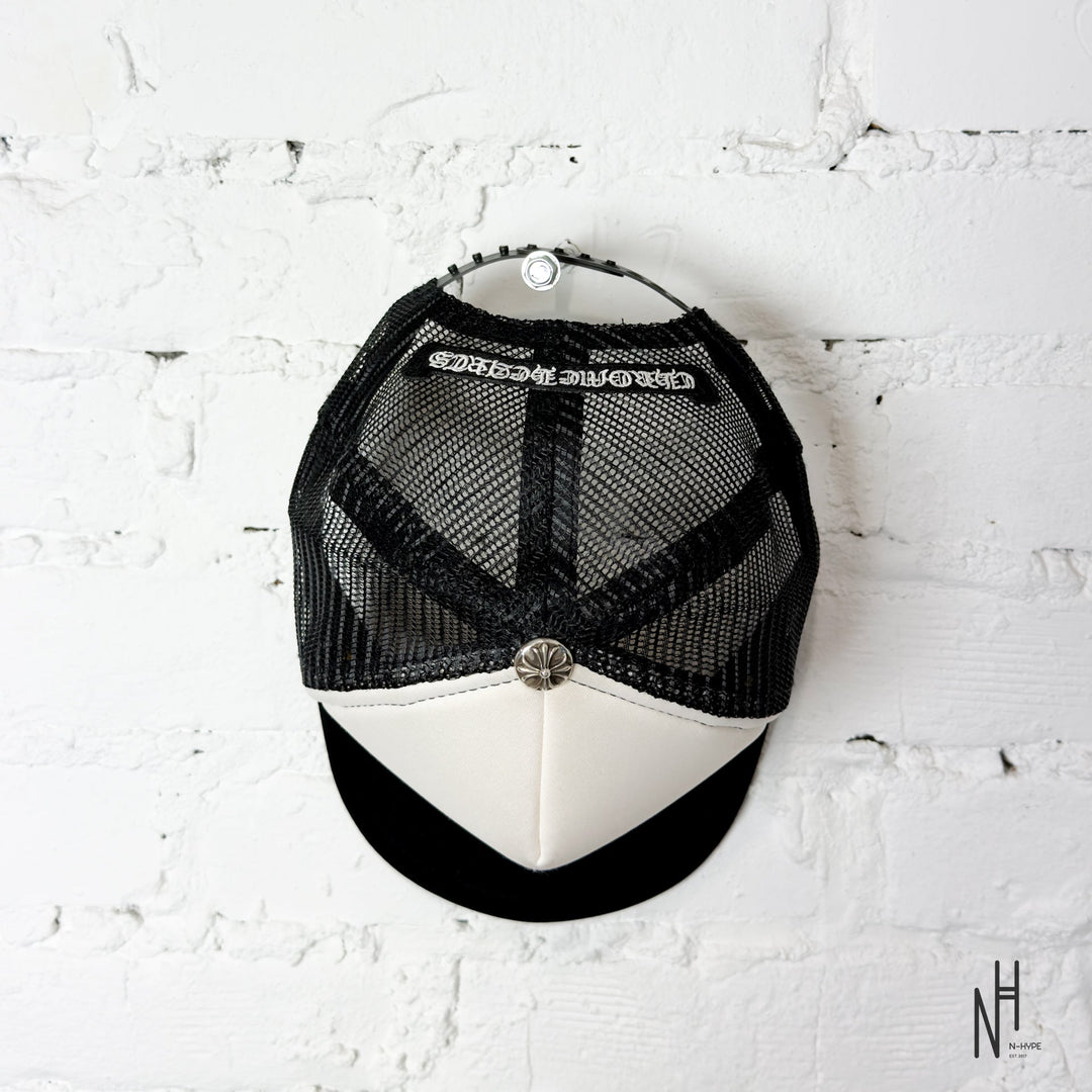 Chrome Hearts Multi Color Crosses Trucker Hat czarno-biały N-Hype