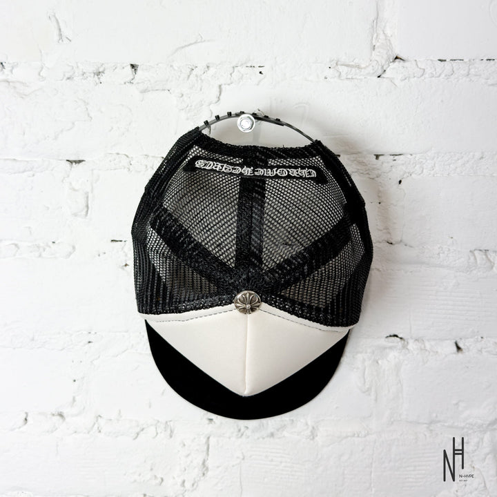 Chrome Hearts Multi Color Crosses Trucker Hat czarno-biały N-Hype