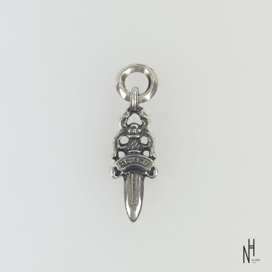 Chrome Hearts Small Dagger Charm Pendant złota zawieszka N-Hype