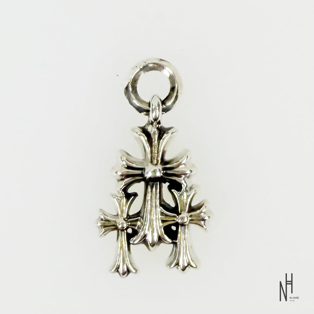 Chrome Hearts Triple Cross Charm Pendant srebrny w sklepie N-Hype