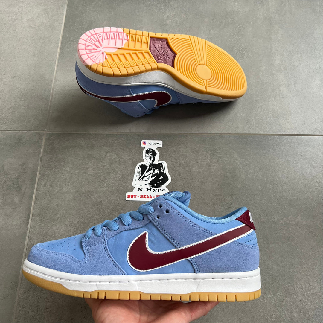 Nike SB Dunk Low Philadelphia Phillies buty sneakers męskie czerwone N-Hype.