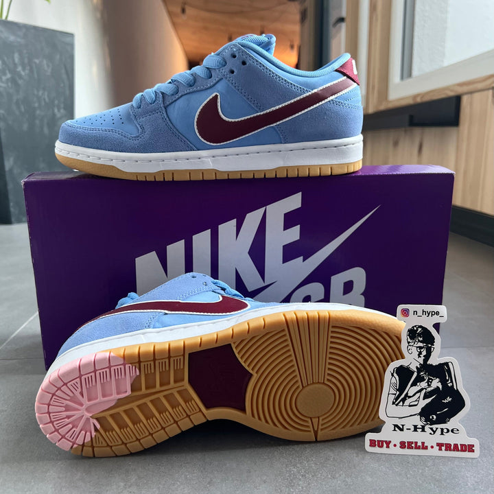 Nike SB Dunk Low Philadelphia Phillies sneakers czerwone N-Hype.