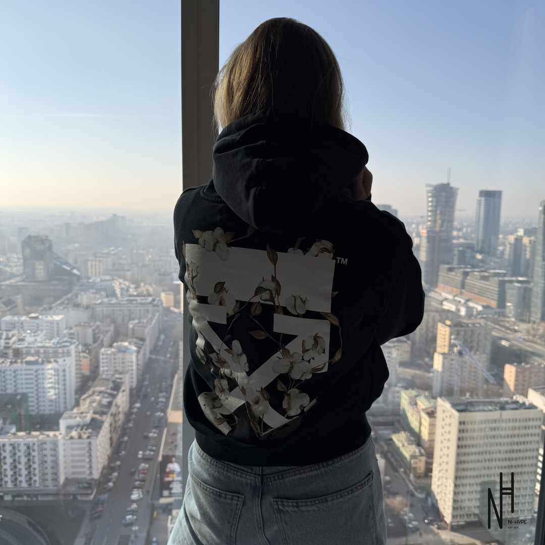 OFF-WHITE Logo Printed Cropped Hoodie N-Hype czarny Sweatshirt.