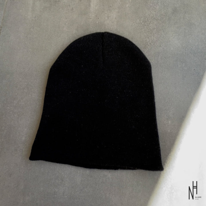 Saga Semi Black Beanie czapka z daszkiem N-Hype.