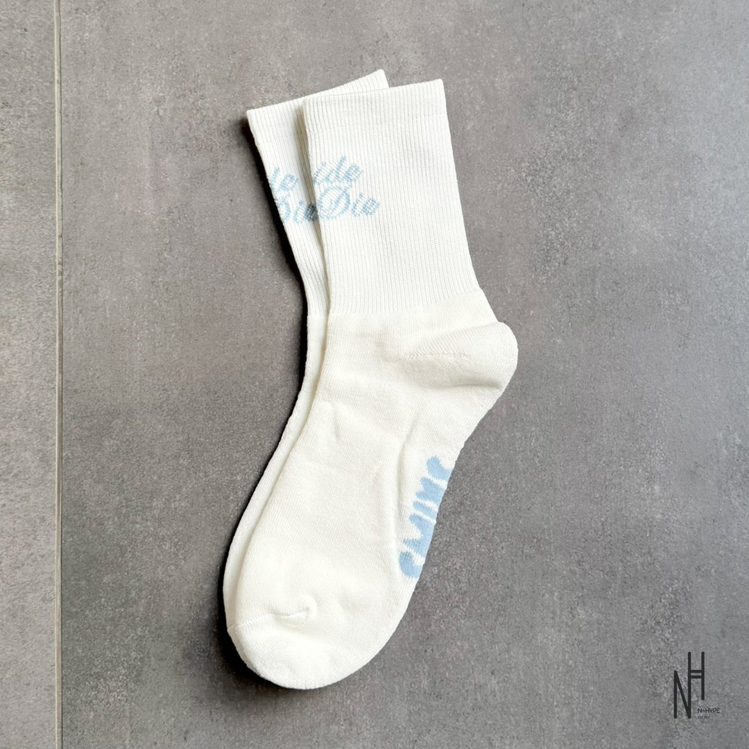 SKIMS Socks Marble Print białe N-Hype streetwear skarpetki
