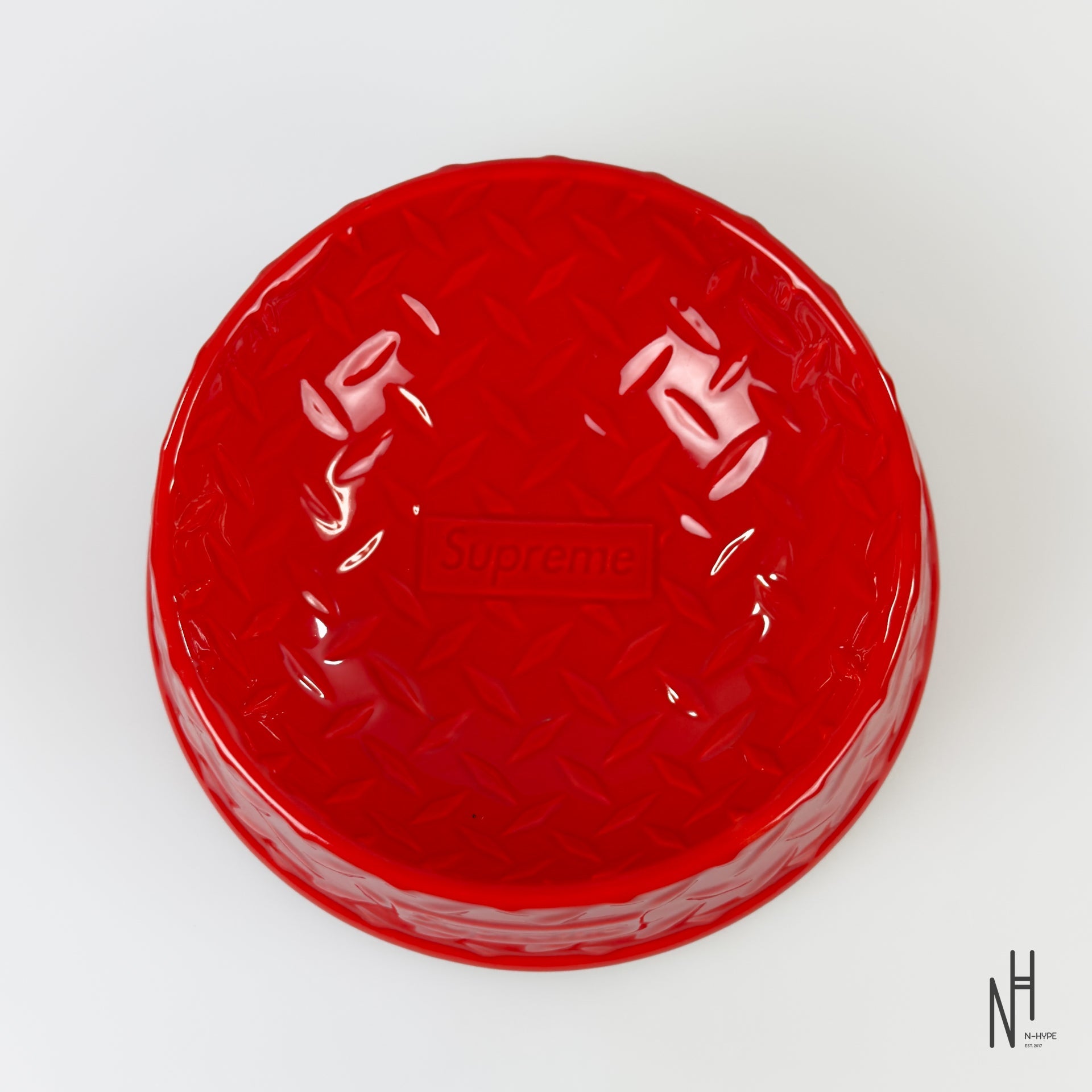 Supreme New Diamond Plate Dog Bowl / Red | N-Hype