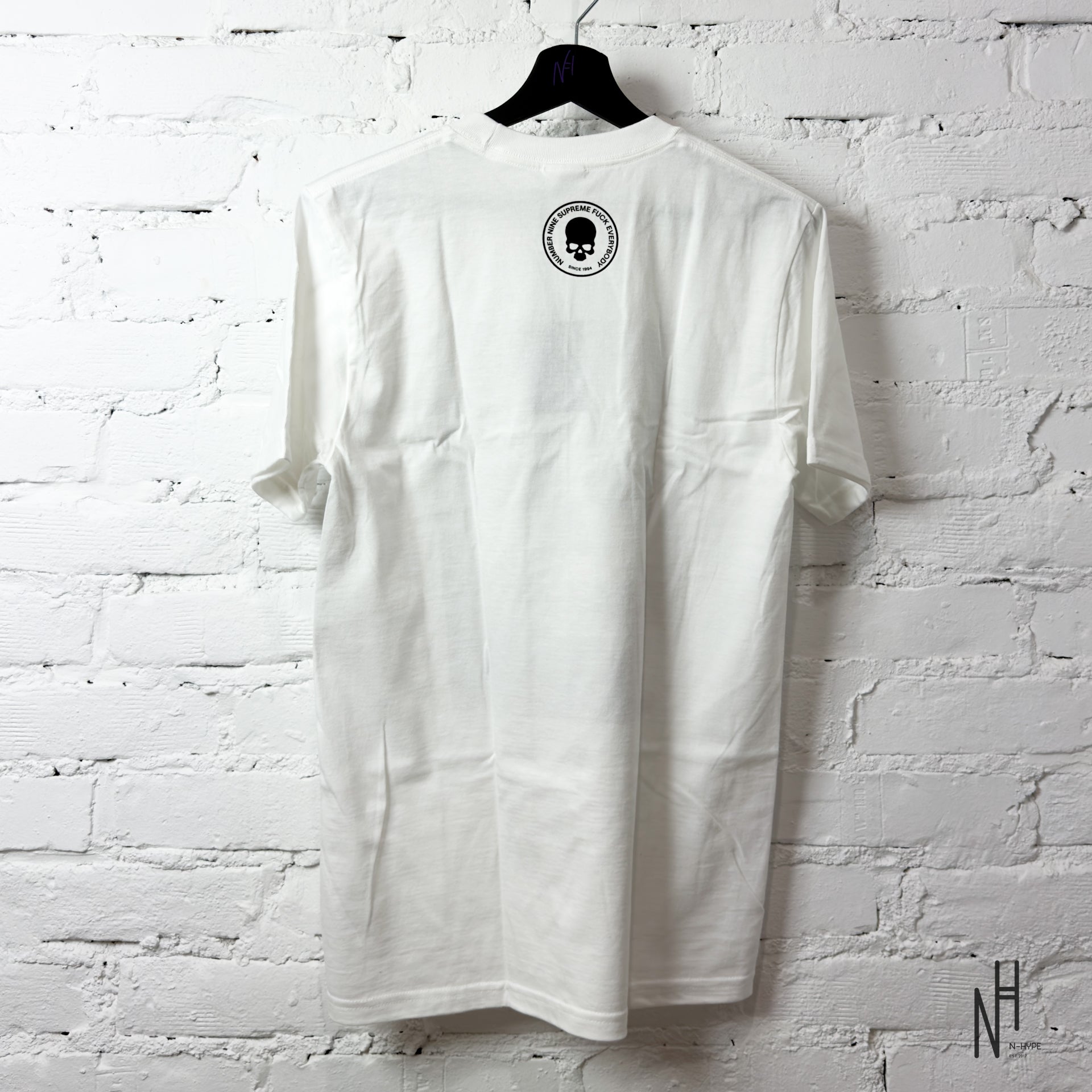 公式銀座 Supreme Number (N)ine Manson Tee ブラック 【公式通販】
