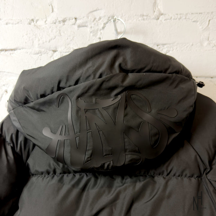 Syna World Down Puffer Jacket FW24 czarny N-Hype streetwear jacket