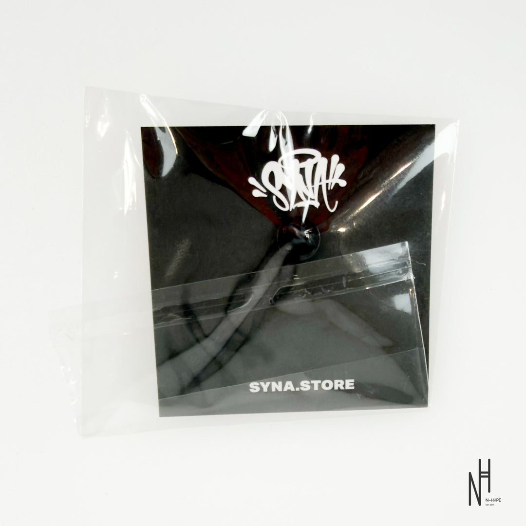 Syna World Pin czarna koszulka unisex N-Hype