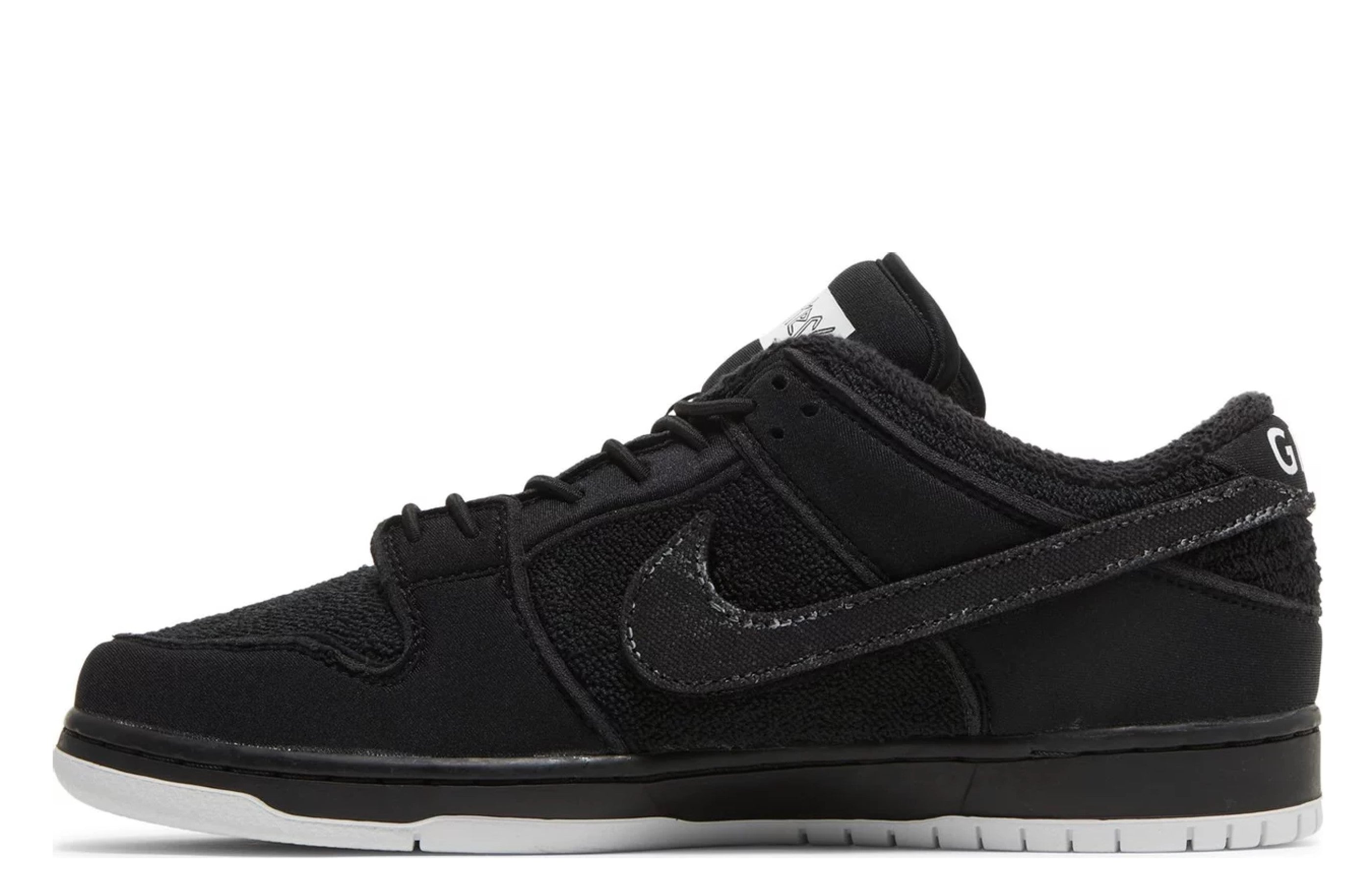 Nike SB Dunk Low Gnarhunters - DH7756-010 - N-Hype