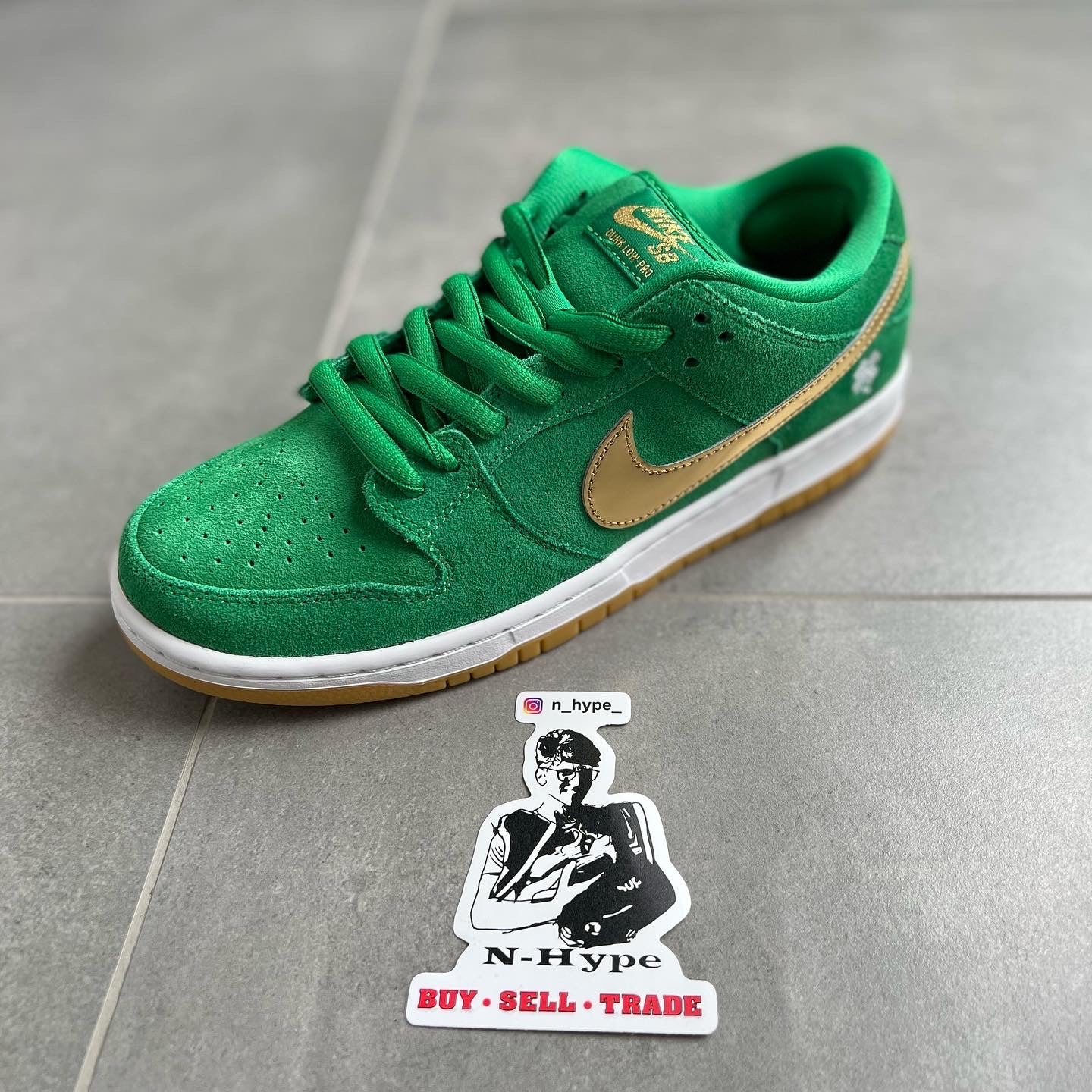 Nike sb mint green deals