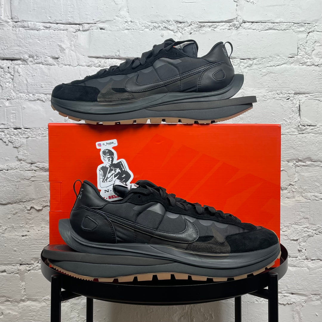 Nike Vaporwaffle sacai Black Gum